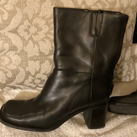 whitemt. Shoes - High ankle boots